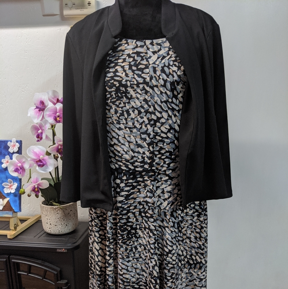 Women's Plus size Dress with Blazer.